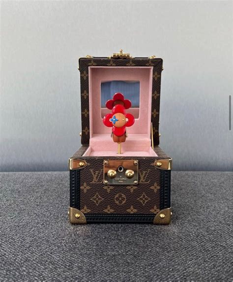 louis vuitton musikbox preis|Vivienne Music Box Monogram .